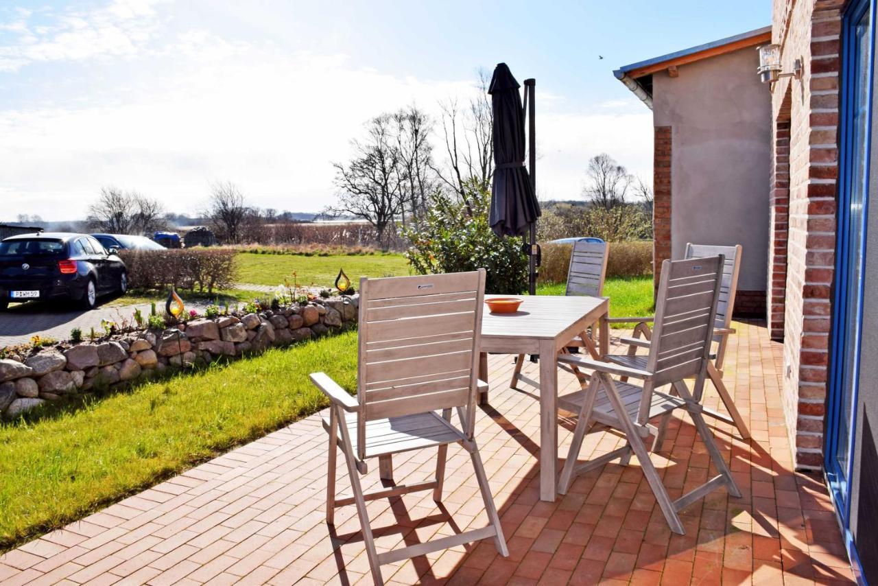 Ferienhaus Zum Boddenstrand Mit Ka Groß Zicker Dış mekan fotoğraf